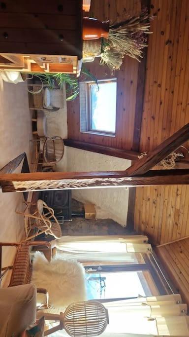 Holiday home Maison Atypique Au Grand Charme